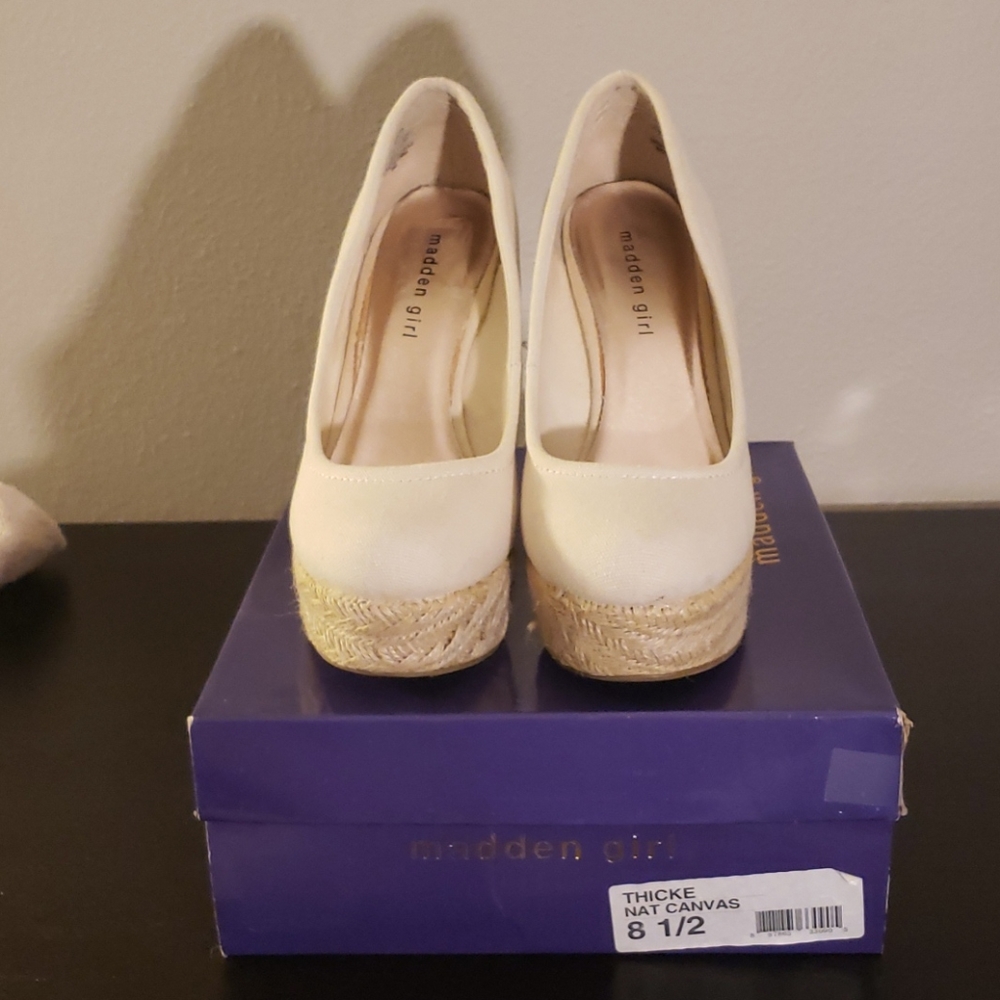 Madden girl wedge